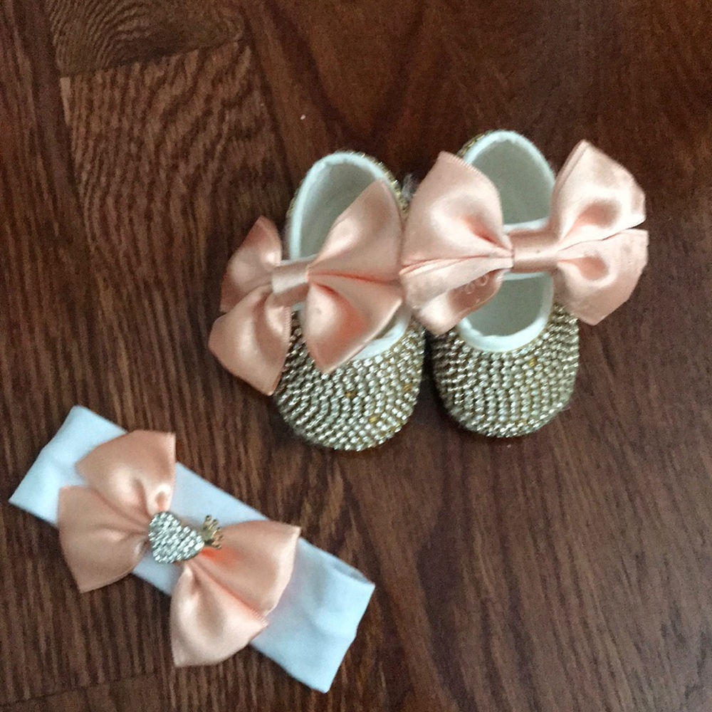 Handmade swavorski baby shoes